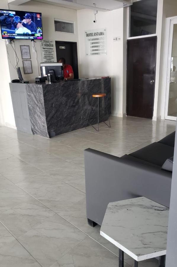 Hotel Estadia Leon Luaran gambar